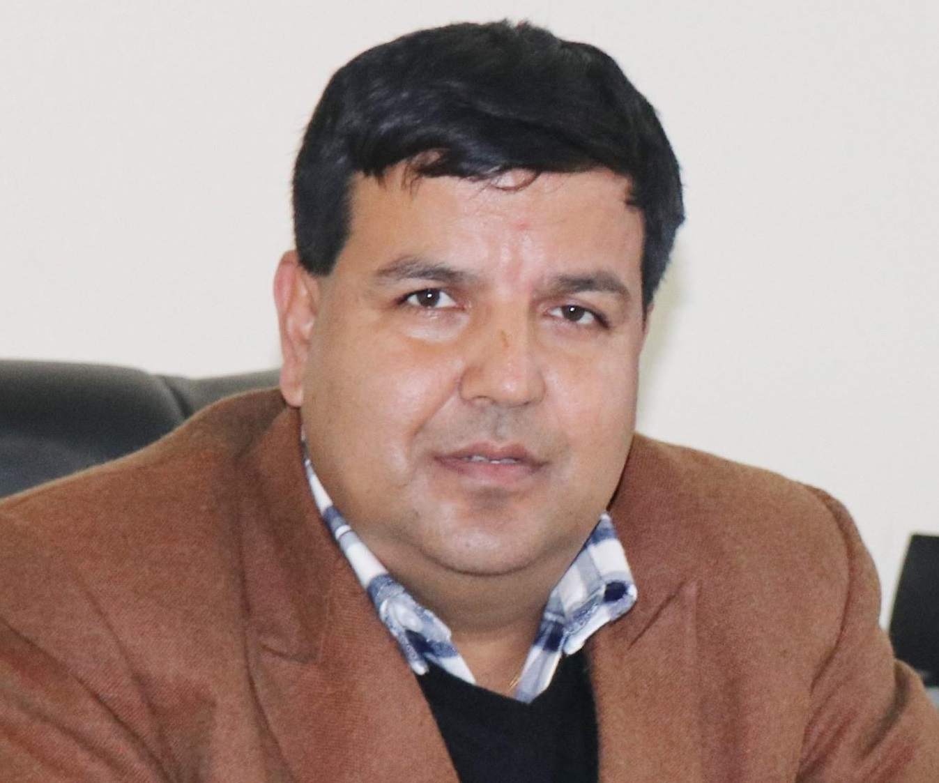 ताप्लेजुङमा स्वास्थ्य शिविर राख्दै डा. शर्मा, जटील अवस्थाका विरामीलाई केएमसीमा निःशुल्क उपचार ताप्लेजुङमा स्वास्थ्य शिविर राख्दै डा. शर्मा, जटील अवस्थाका विरामीलाई केएमसीमा निःशुल्क उपचार