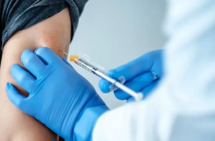 पाठेघरको मुखको क्यान्सरविरुद्ध खोप लगाइँदै