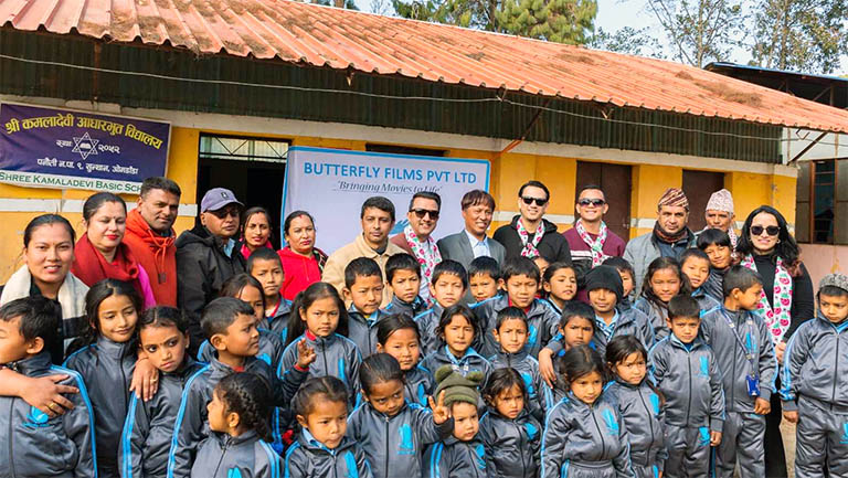 बटरफ्लाई फिल्म्सको सहयोगमा ८० जना बिद्यार्थीलाई न्यानो कपडा वितरण बटरफ्लाई फिल्म्सको सहयोगमा ८० जना बिद्यार्थीलाई न्यानो कपडा वितरण