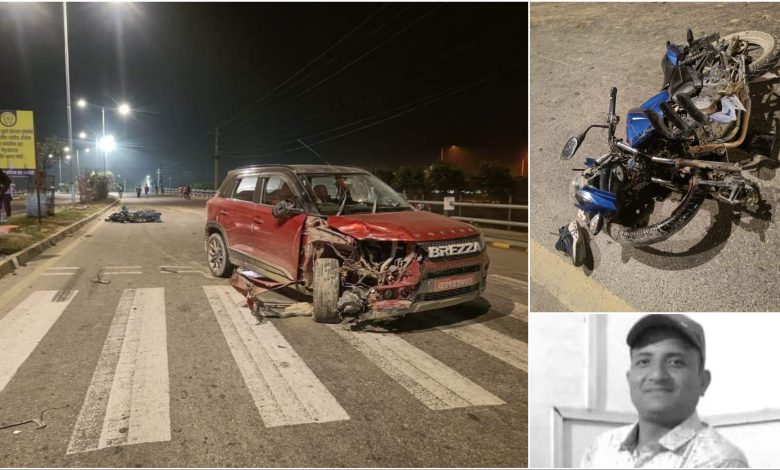 कारले मोटरसाइकललाई ठक्कर दिंदा मालपोत अधिकृत रावतको मृत्यु कारले मोटरसाइकललाई ठक्कर दिंदा मालपोत अधिकृत रावतको मृत्यु