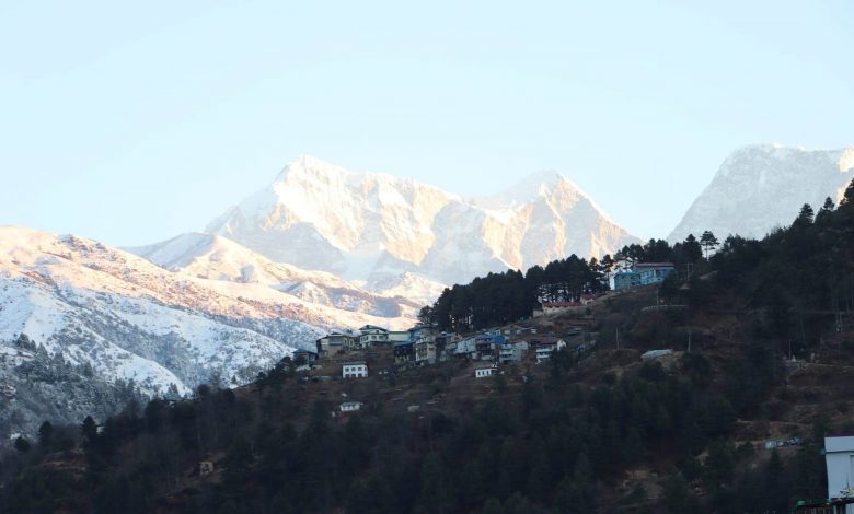 सगरमाथा क्षेत्रको भ्रमणमा आएका एक कोरियन नागरिकको मृत्यु सगरमाथा क्षेत्रको भ्रमणमा आएका एक कोरियन नागरिकको मृत्यु