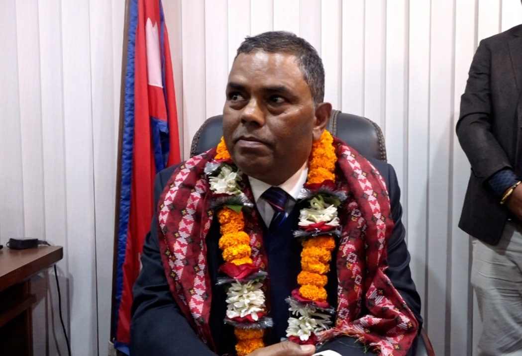 सबै बालबालिकालाई खोप लगाउन उपप्रधानमन्त्री यादवको अनुरोध सबै बालबालिकालाई खोप लगाउन उपप्रधानमन्त्री यादवको अनुरोध