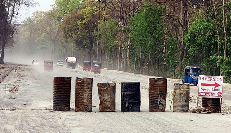 धरान-इटहरी सडक निर्माण सुस्त हुँदा दुर्घटना बढ्दो धरान-इटहरी सडक निर्माण सुस्त हुँदा दुर्घटना बढ्दो