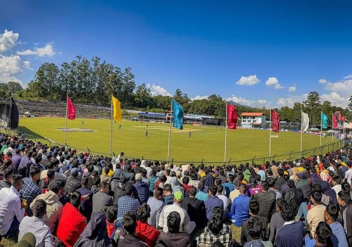 एनपिएलः चितवन टस जितेर ब्याटिङमा « रिपोर्टर्स नेपाल