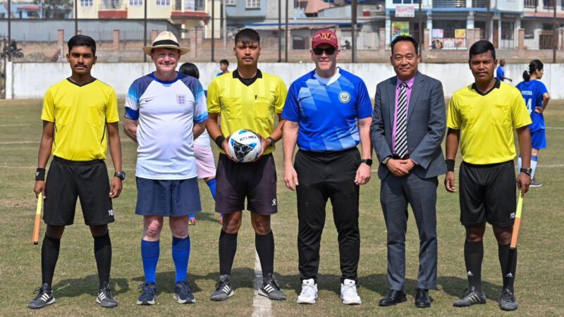 अन्तर-दूतावास फुटबल प्रतियोगिता : अमेरिकी र बेलायती राजदुत आमनेसामने (फोटोफिचर)