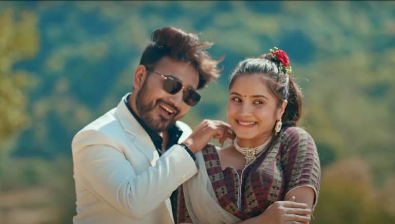 गीतकार डी.पी दाहालको ‘मादलुको तालमा’ लोमश र समरिकाको नृत्य (भिडियो) गीतकार डी.पी दाहालको ‘मादलुको तालमा’ लोमश र समरिकाको नृत्य (भिडियो)