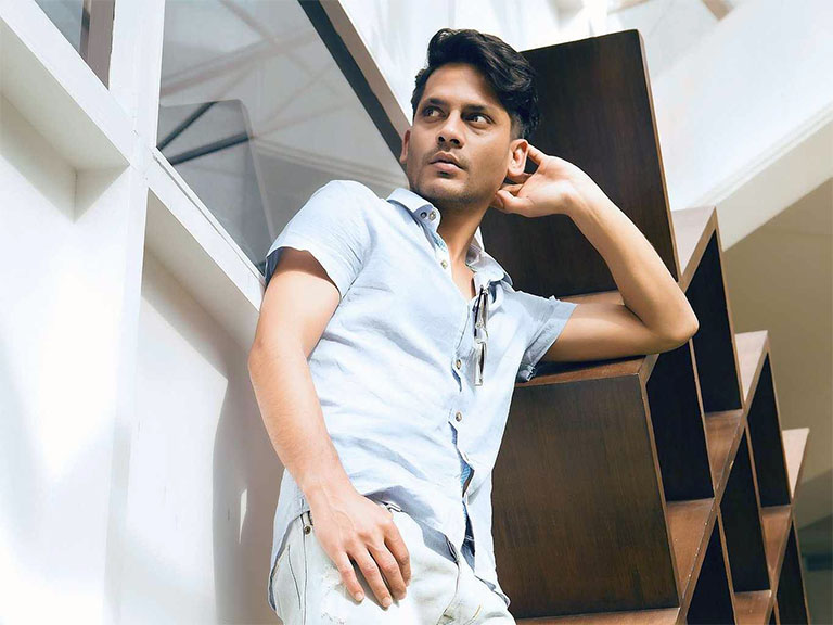शंकर सेढाई नयाँ चलचित्रमा अभिनेताको रुपमा अनुबन्धित शंकर सेढाई नयाँ चलचित्रमा अभिनेताको रुपमा अनुबन्धित