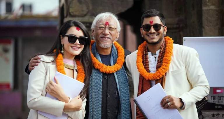 ‘उजेली’ निर्देशक ‘केटी हराएको सूचना’ लिएर फर्किए, नाजिर-श्रृष्टि बने जोडी ‘उजेली’ निर्देशक ‘केटी हराएको सूचना’ लिएर फर्किए, नाजिर-श्रृष्टि बने जोडी