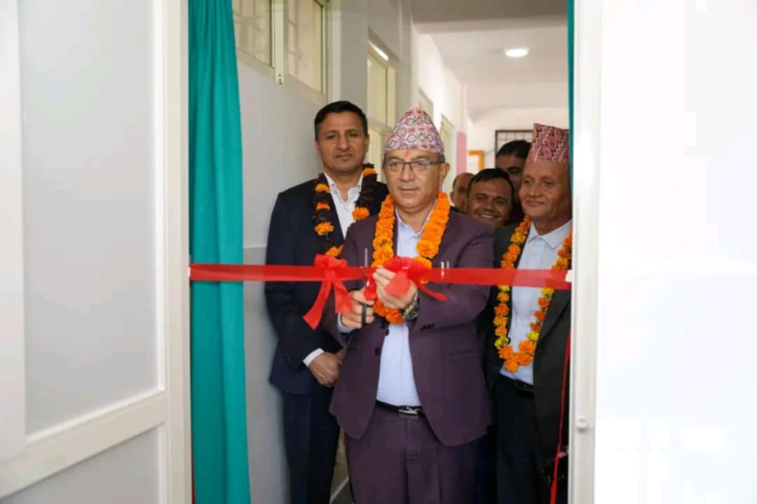 चापाकोट स्वास्थ्य चौकीको अत्याधुनिक भवन उद्घाटनसँगै दन्त सेवा सुरु चापाकोट स्वास्थ्य चौकीको अत्याधुनिक भवन उद्घाटनसँगै दन्त सेवा सुरु