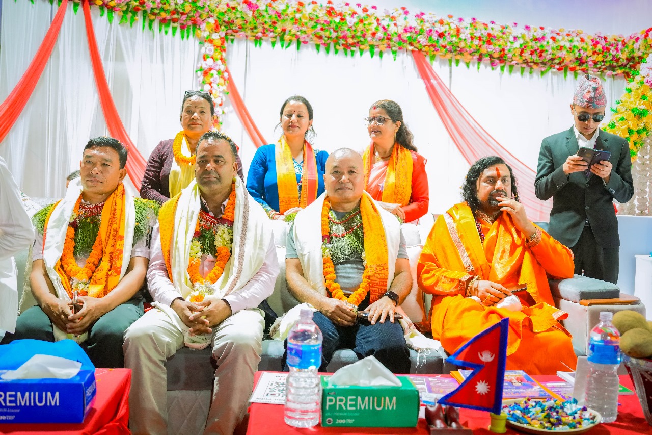 धार्मिक सेवा र दानसहित थाहा नगरप्रमुख विष्टको टोली गण्डकी कोटिहोमबाट फर्कियो धार्मिक सेवा र दानसहित थाहा नगरप्रमुख विष्टको टोली गण्डकी कोटिहोमबाट फर्कियो