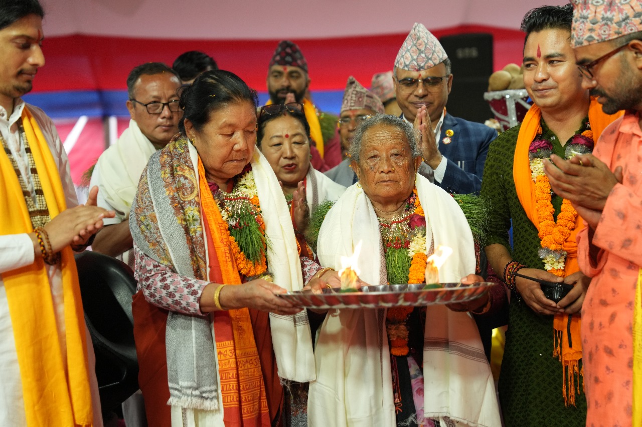 कोटिहोममा सहयोगी दाता बढ्दै, भोलि चर्चित गायिका एलिना चौहान कोटिहोममा सहयोगी दाता बढ्दै, भोलि चर्चित गायिका एलिना चौहान