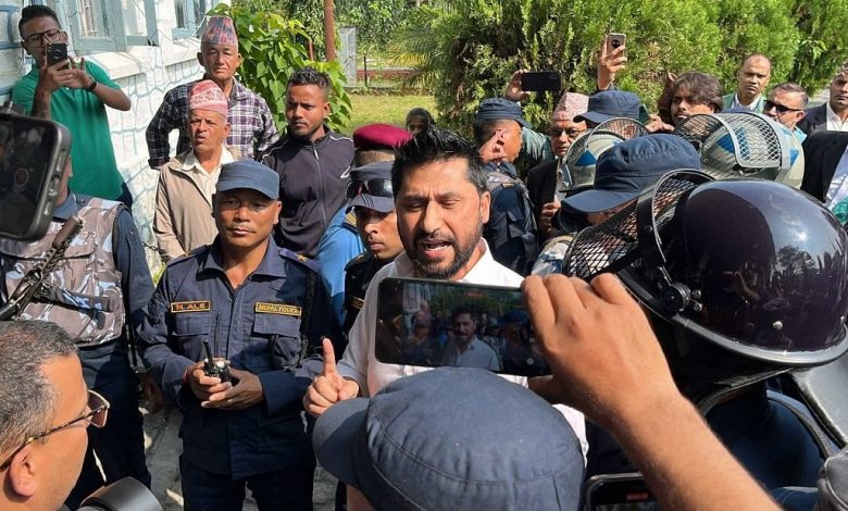 रवि लामिछानेलाई थुनामा राख्ने उच्च अदालतको आदेश सर्वोच्चद्वारा सदर रवि लामिछानेलाई थुनामा राख्ने उच्च अदालतको आदेश सर्वोच्चद्वारा सदर