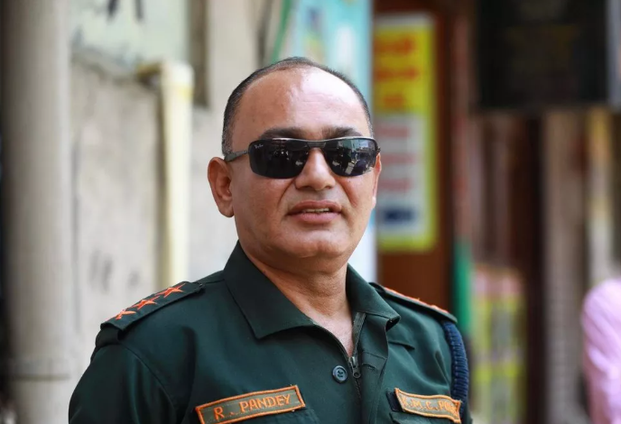 काठमाडौँ महानगरपालिकाका नगर प्रहरी प्रमुख पाण्डे निलम्बित काठमाडौँ महानगरपालिकाका नगर प्रहरी प्रमुख पाण्डे निलम्बित
