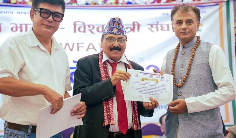 ध्रुव एस्ट्रो वास्तु स्टुडियोद्वारा ‘प्रेरक सम्मान’ प्रदान