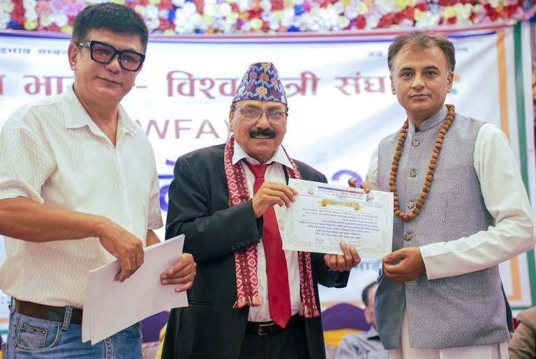 ध्रुव एस्ट्रो वास्तु स्टुडियोद्वारा ‘प्रेरक सम्मान’ प्रदान ध्रुव एस्ट्रो वास्तु स्टुडियोद्वारा ‘प्रेरक सम्मान’ प्रदान