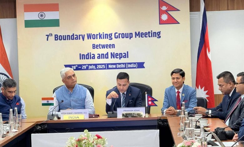 नेपाल–भारत सीमा कार्यदलको सातौँ बैठक सम्पन्न नेपाल–भारत सीमा कार्यदलको सातौँ बैठक सम्पन्न