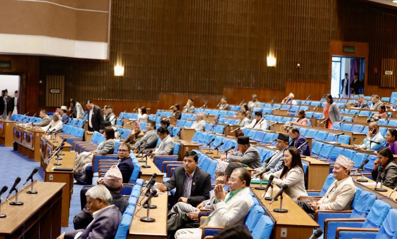 प्रतिनिधिसभाको बैठक बस्दै प्रतिनिधिसभाको बैठक बस्दै