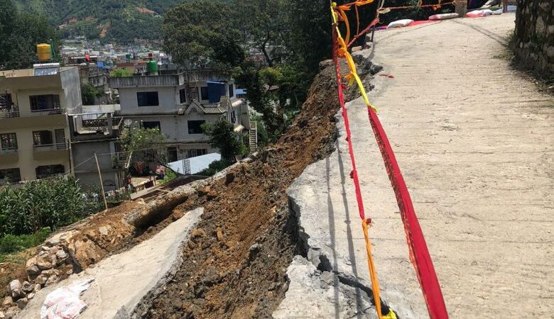 पहिरोको उच्च जोखिममा चन्द्रागिरिका तीन वडा