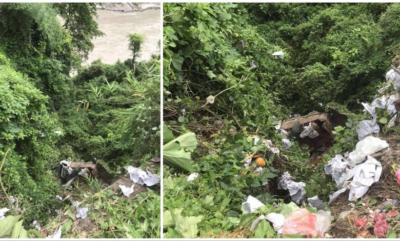 नारायणगढ–मुग्लिन सडकखण्डको सिमलतालबाट मिनी ट्रक खस्दा दुई जना घाइते नारायणगढ–मुग्लिन सडकखण्डको सिमलतालबाट मिनी ट्रक खस्दा दुई जना घाइते