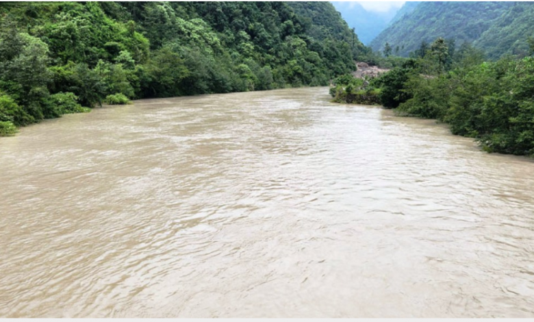 सुनकोशी र सप्तकोशी तटीय क्षेत्रमा उच्च सर्तकता अपनाउन आग्रह सुनकोशी र सप्तकोशी तटीय क्षेत्रमा उच्च सर्तकता अपनाउन आग्रह