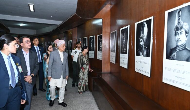 राष्ट्रपति पौडेलद्वारा राष्ट्रिय तथा सैनिक सङ्ग्रहालयको अवलोकन