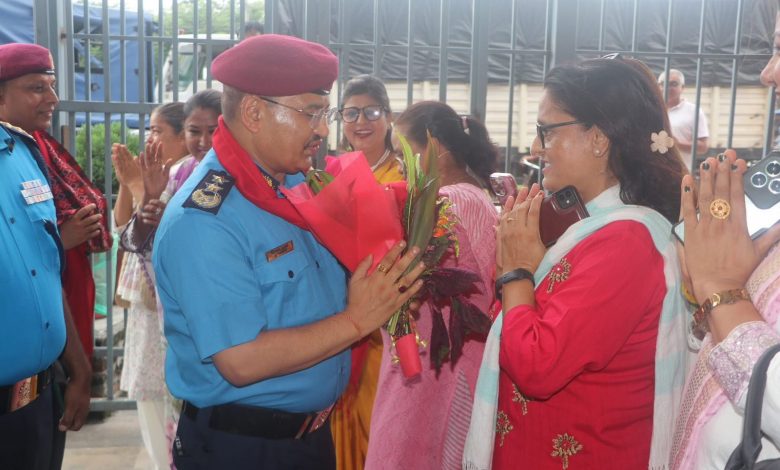 मानव बेचबिखन विरुद्धको जालो तोड्न प्रहरी नागरिक सहकार्य आवश्यक: प्रहरी महानिरीक्षक मानव बेचबिखन विरुद्धको जालो तोड्न प्रहरी नागरिक सहकार्य आवश्यक: प्रहरी महानिरीक्षक