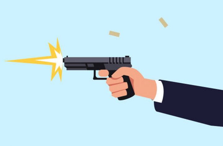 गोली हानेर ब्राउन सुगर बोक्नेलाई समात्यो प्रहरीले
