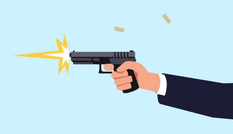 गोली हानेर ब्राउन सुगर बोक्नेलाई समात्यो प्रहरीले
