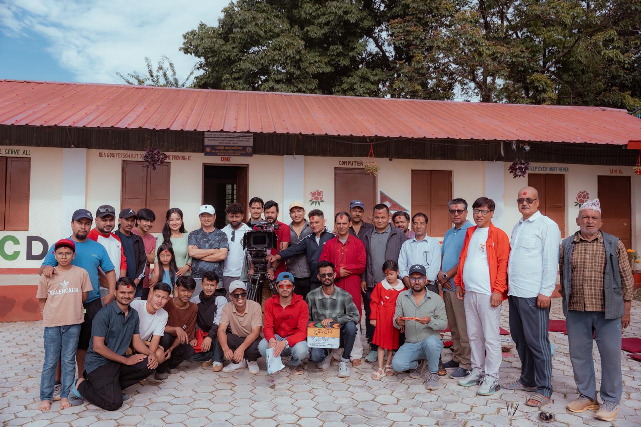 चलचित्र ‘मिरमिरे’को काभ्रेपलाञ्चोकबाट छायांकन सुरु चलचित्र ‘मिरमिरे’को काभ्रेपलाञ्चोकबाट छायांकन सुरु