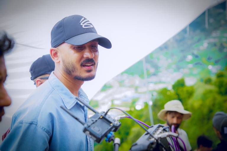 दिपेन्द्रले सुरु गरे ‘क्याप्टेन साब’को छायांकन दिपेन्द्रले सुरु गरे ‘क्याप्टेन साब’को छायांकन