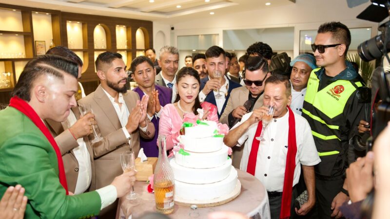महानायक राजेश हमाल सहित चर्चित सेलिब्रेटीहरुद्धारा होटल स्मार्टको उद्घाटन
