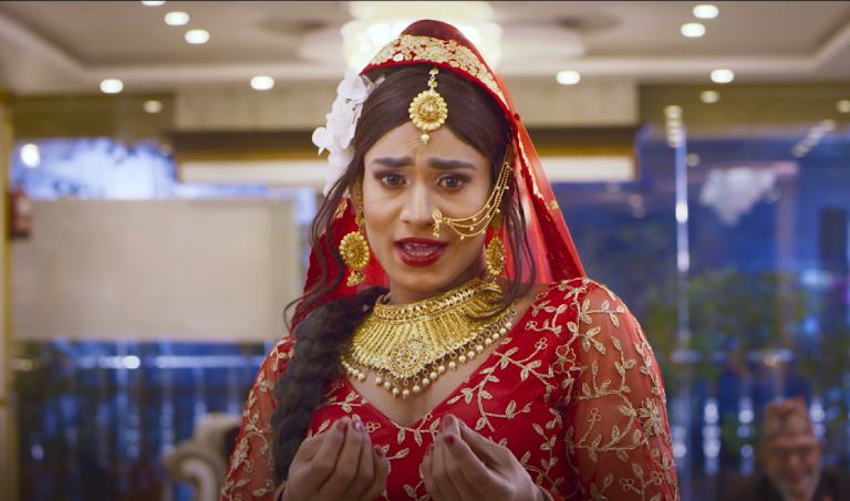 ‘गुन्यो चोलो’ को गीत सार्वजनिक, ट्रान्सवुमनको भूमिकामा नाजिरको नयाँ अवतार (भिडियो)