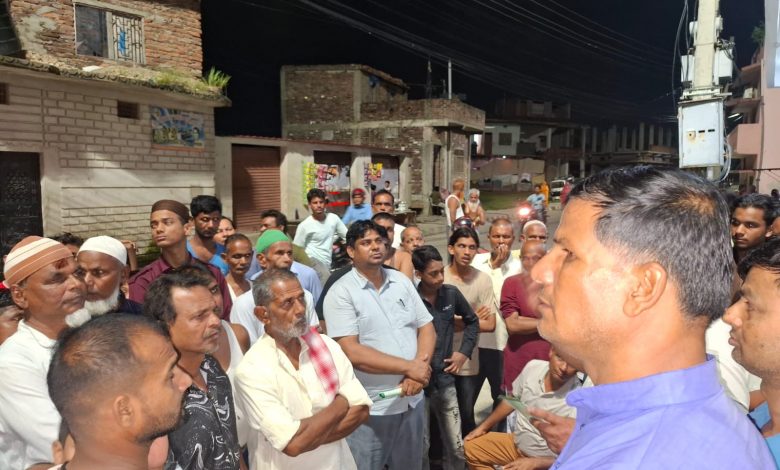 वीरगन्जमा ३ जनामा हैजा पुष्टिसँगै स्वास्थ्यकर्मीको सक्रियता समुदायमा वीरगन्जमा ३ जनामा हैजा पुष्टिसँगै स्वास्थ्यकर्मीको सक्रियता समुदायमा