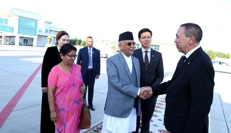 प्रधानमन्त्री ओली आज राति स्वदेश फर्कनुहुँदै