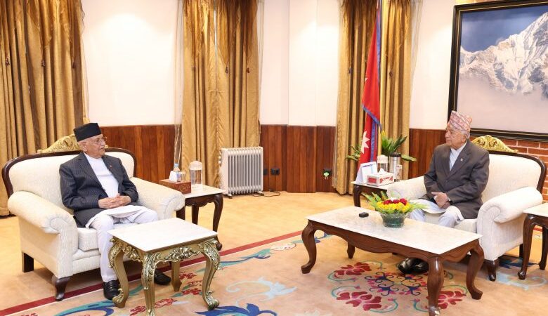 राष्ट्रपति रामचन्द्र पौडेलसँग प्रधानमन्त्री केपी शर्मा ओलीको भेटवार्ता राष्ट्रपति रामचन्द्र पौडेलसँग प्रधानमन्त्री केपी शर्मा ओलीको भेटवार्ता