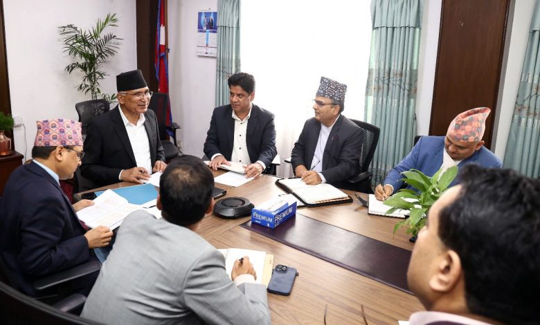 अर्थ मन्त्रालयद्वारा बजेट कार्यान्वयनसम्बन्धी मन्त्रालयगत छलफल सुरु अर्थ मन्त्रालयद्वारा बजेट कार्यान्वयनसम्बन्धी मन्त्रालयगत छलफल सुरु
