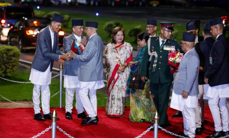 चीनको औपचारिक भ्रमण सम्पन्न गरी प्रधानमन्त्री ओली स्वदेश फिर्ता चीनको औपचारिक भ्रमण सम्पन्न गरी प्रधानमन्त्री ओली स्वदेश फिर्ता