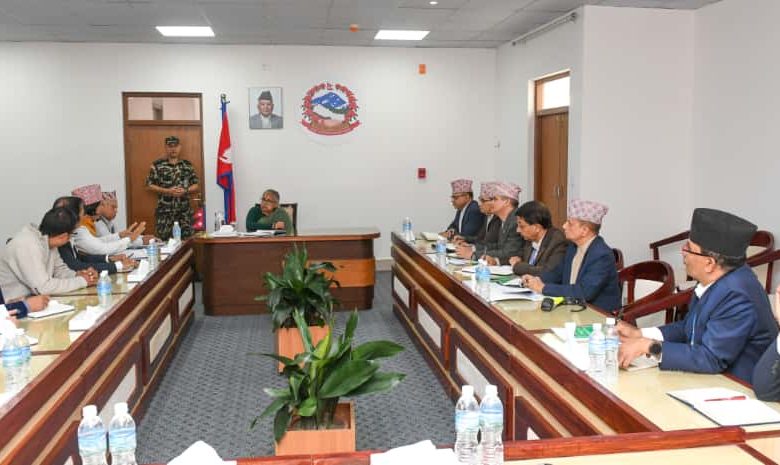 सहकारी पीडितको समस्या समाधानमा प्रधानमन्त्रीको पहल सहकारी पीडितको समस्या समाधानमा प्रधानमन्त्रीको पहल