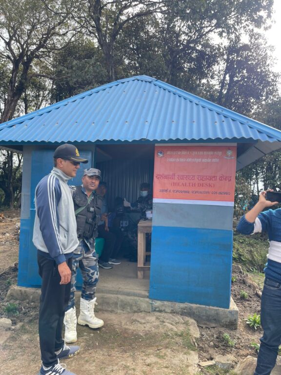 सशस्त्र प्रहरीद्वारा पाथीभरामा आउने दर्शनार्थीको लागि स्वास्थ्य सहायता कक्ष स्थापना सशस्त्र प्रहरीद्वारा पाथीभरामा आउने दर्शनार्थीको लागि स्वास्थ्य सहायता कक्ष स्थापना