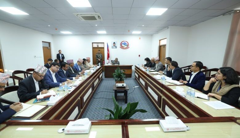 निर्वाचनमा उम्मेदवारको खर्च घटाउने विषयमा प्रधानमन्त्रीको चासो