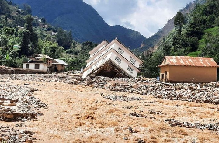 बाढीपहिरोको क्षतिबाट तीन अर्ब ७८ रुपयाँ बराबरको बीमा दावी