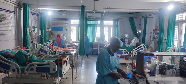 महाकाली प्रादेशिक अस्पतालः विशेषज्ञ सेवा बढेपछि बिरामीलाई शय्या अभाव