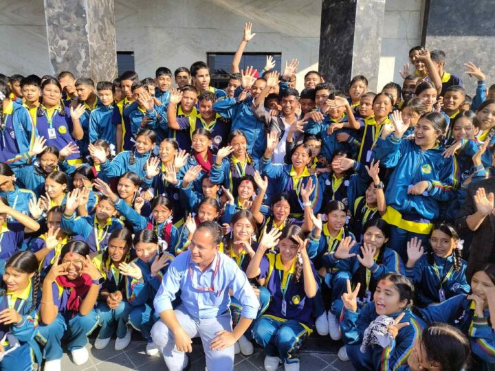 चलचित्र ‘मन बिनको धन’ हेर्ने देशैभरिका विद्यालयलाई सहयोग र छुट दिने