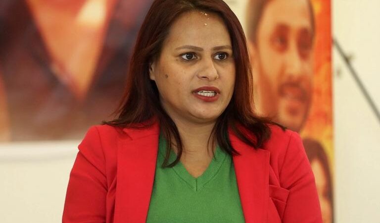 ‘हर्ष’लाई दर्शकले मन पराउनेमा निर्देशक एकता विश्वस्त, भन्छिन् “यो हरेक परिवारको आफ्नै कथा हो”