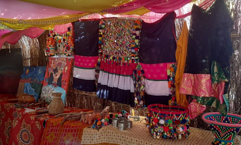 लोकसंस्कृति जगेर्ना गर्न ‘थारू कला प्रदर्शनी घर’