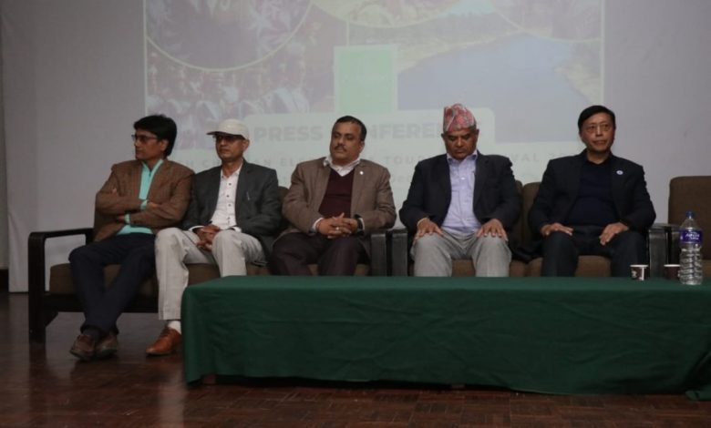 पुस ११ देखि चितवनमा हात्ती तथा पर्यटन महोत्सव