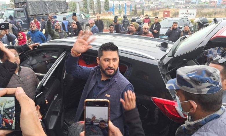 रास्वपा  सभापति रवि लामिछाने थुनामुक्त