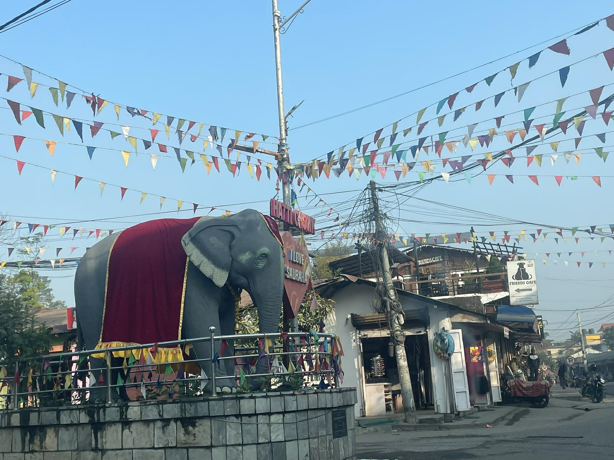 सौराहामा आजदेखि हात्ती तथा पर्यटन महोत्सव सुरु