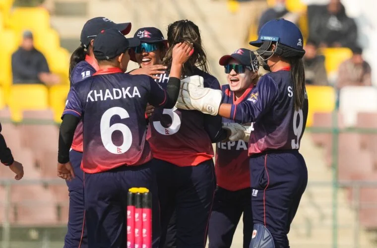 नेदरल्यान्ड्सले नेपाललाई दियो १४१ रनको लक्ष्य