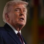 क्यानाडालाई विमानमा ५० प्रतिशत कर लगाउने ट्रम्पको चेतावनी क्यानाडालाई विमानमा ५० प्रतिशत कर लगाउने ट्रम्पको चेतावनी